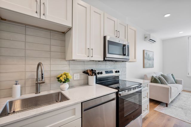 440 Broadway 504, Chelsea, MA 02150