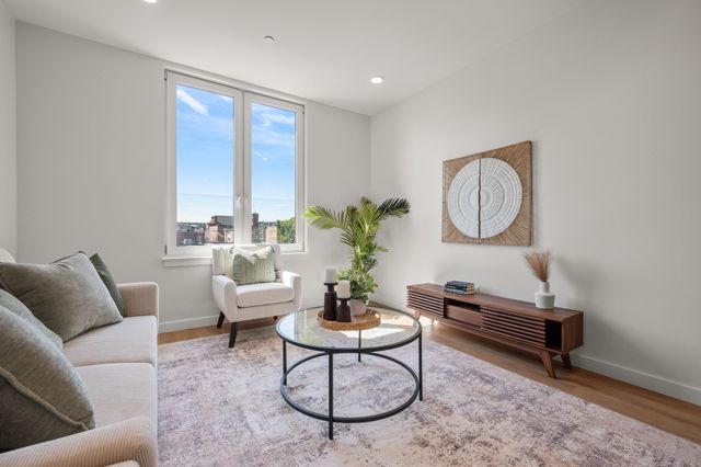 440 Broadway 504, Chelsea, MA 02150