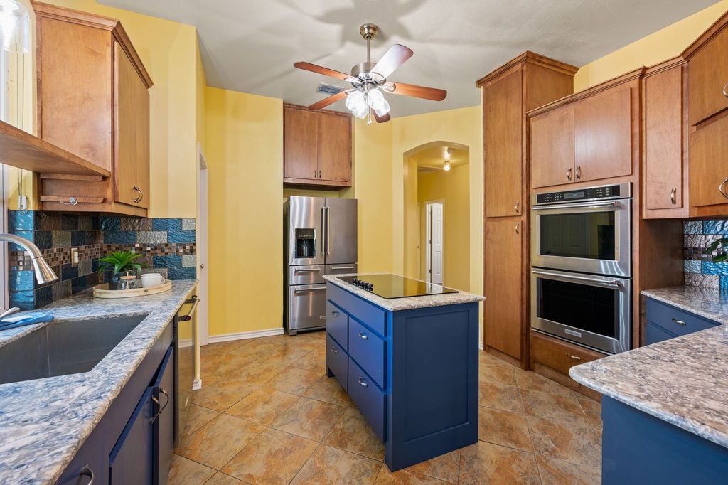 2233 Wembley Wood Lane, Bedford, TX 76022 — photo 5