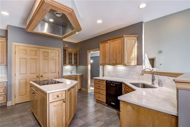 5720 Wild Rose Lane, Eau Claire, WI 54701