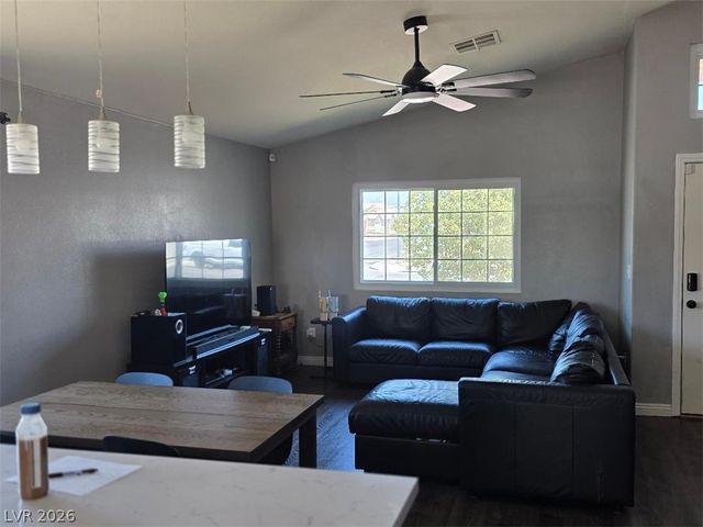 3609 North Arkwright Falls Avenue, North Las Vegas, NV 89032