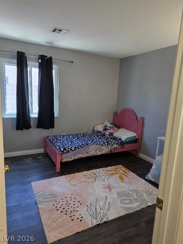 3609 North Arkwright Falls Avenue, North Las Vegas, NV 89032