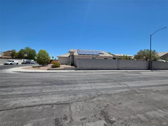 3609 North Arkwright Falls Avenue, North Las Vegas, NV 89032