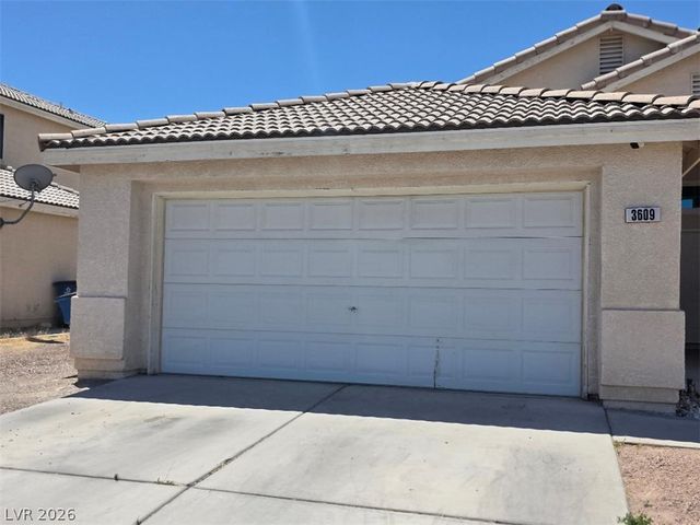 3609 North Arkwright Falls Avenue, North Las Vegas, NV 89032