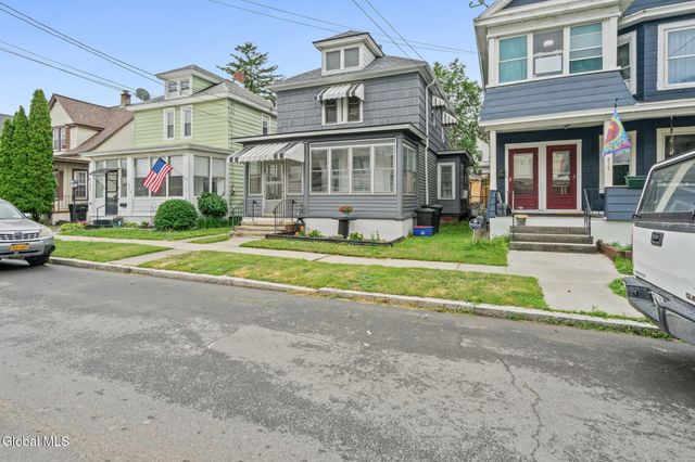215 6th Avenue, Watervliet, NY 12189