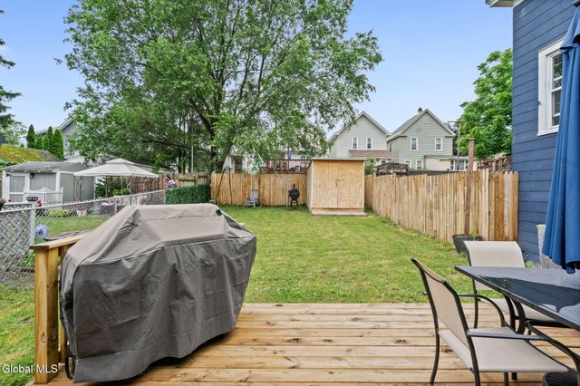 215 6th Avenue, Watervliet, NY 12189