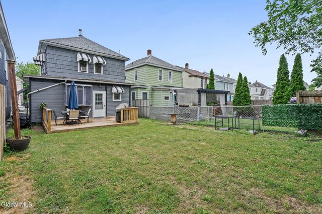 215 6th Avenue, Watervliet, NY 12189