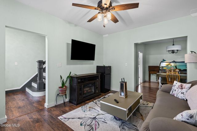 215 6th Avenue, Watervliet, NY 12189