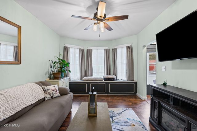 215 6th Avenue, Watervliet, NY 12189