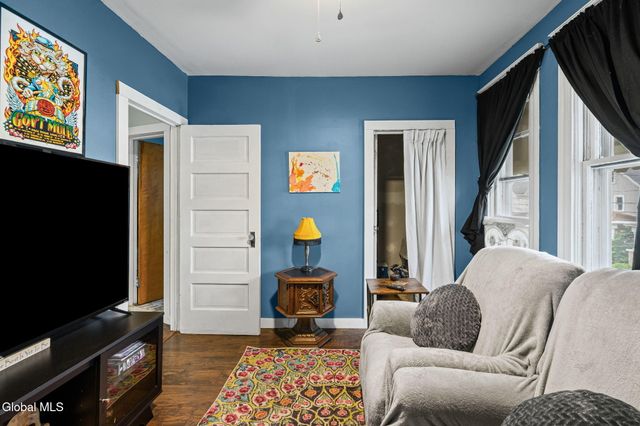 215 6th Avenue, Watervliet, NY 12189