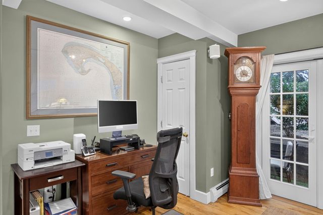 10 Snows Lane Unit 1B, Provincetown, MA 02657