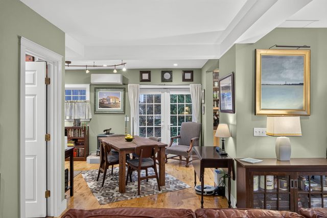 10 Snows Lane Unit 1B, Provincetown, MA 02657
