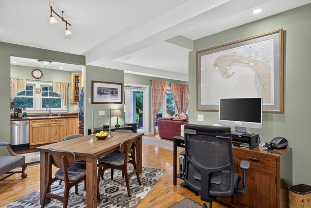 10 Snows Lane Unit 1B, Provincetown, MA 02657