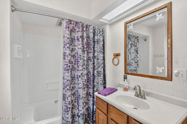 3938 Berkeley Drive, Toledo, OH 43612