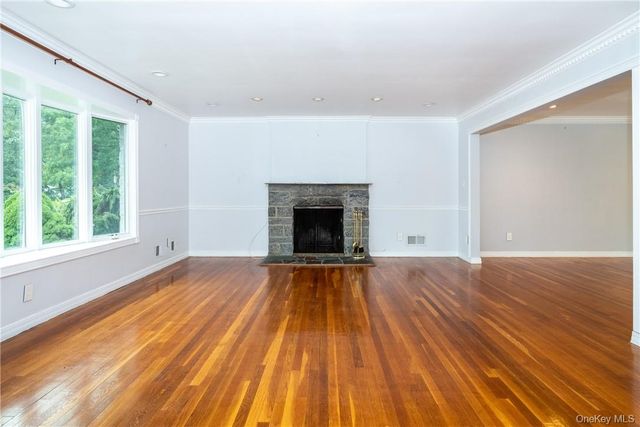 14 Dimsdale Drive, Scarsdale, NY 10583