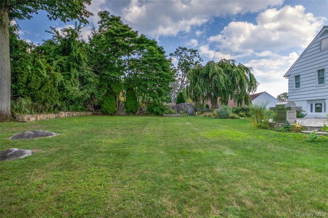 14 Dimsdale Drive, Scarsdale, NY 10583