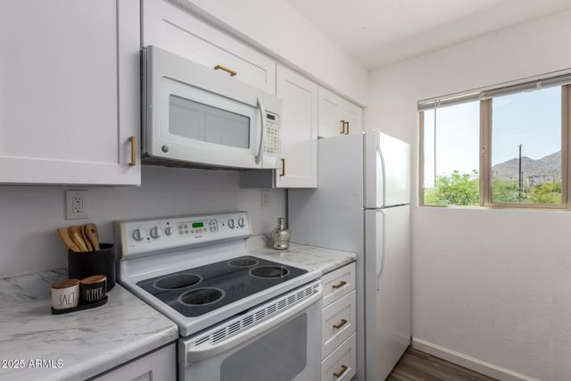 7430 E CHAPARRAL Road 245A, Scottsdale, AZ 85250