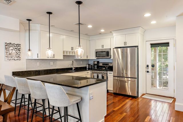 107 Liverpool St 2, Boston, MA 02128