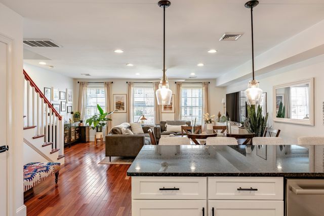 107 Liverpool St 2, Boston, MA 02128