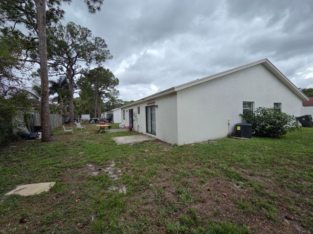 3762 Mil Race Court, Greenacres, FL 33463
