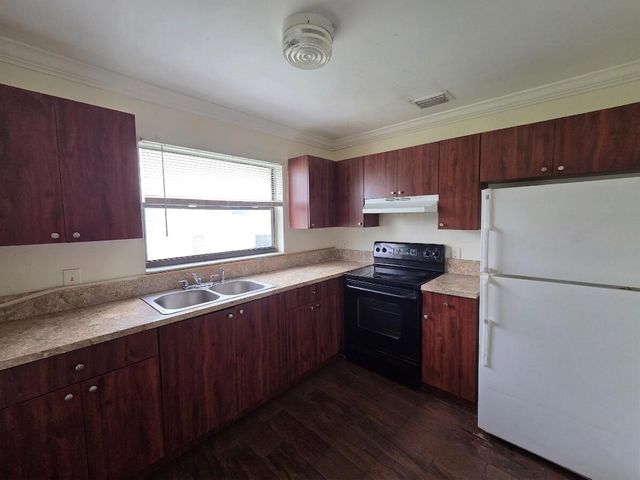 3762 Mil Race Court, Greenacres, FL 33463