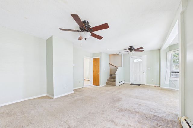 7 Bayview Ave, Fairhaven, MA 02719