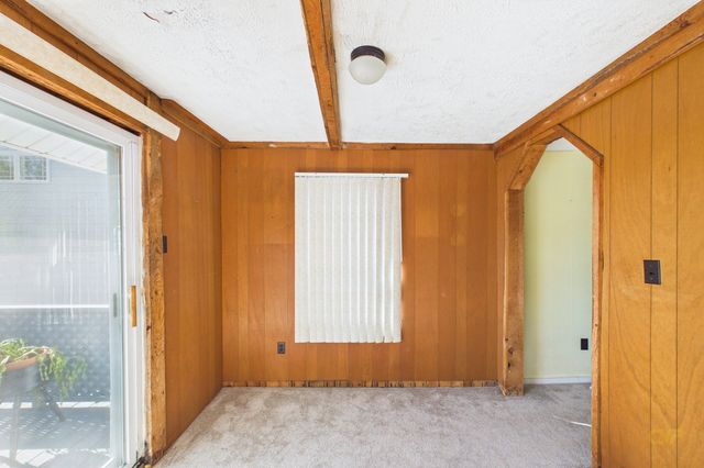 7 Bayview Ave, Fairhaven, MA 02719