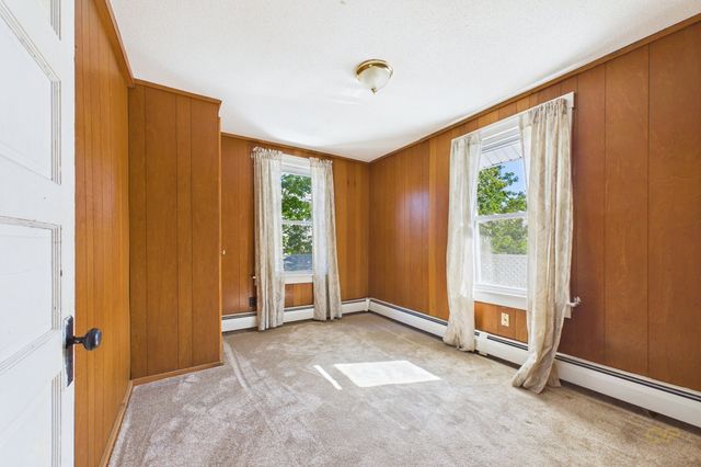 7 Bayview Ave, Fairhaven, MA 02719