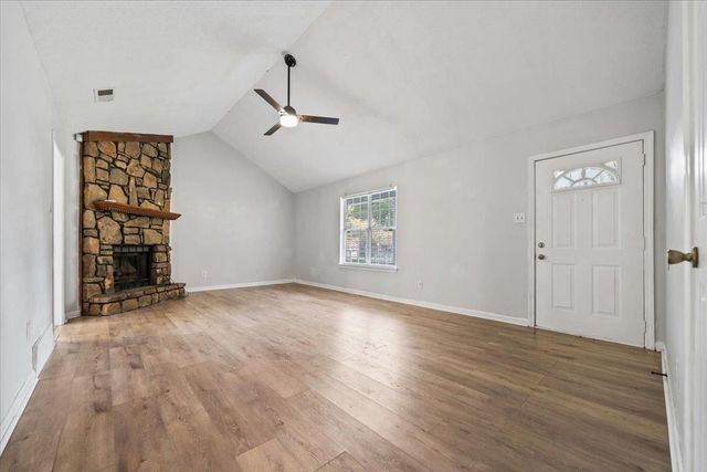 4569 COLUMBIA WOODS LN, Millington, TN 38053