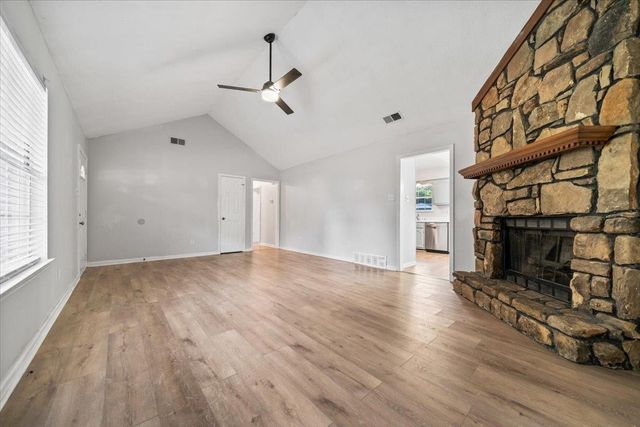 4569 COLUMBIA WOODS LN, Millington, TN 38053