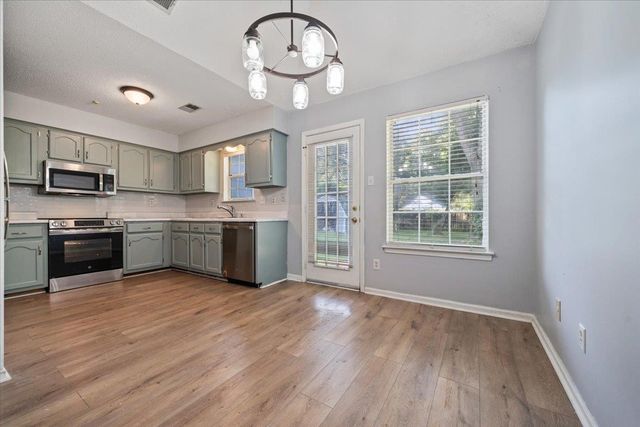 4569 COLUMBIA WOODS LN, Millington, TN 38053