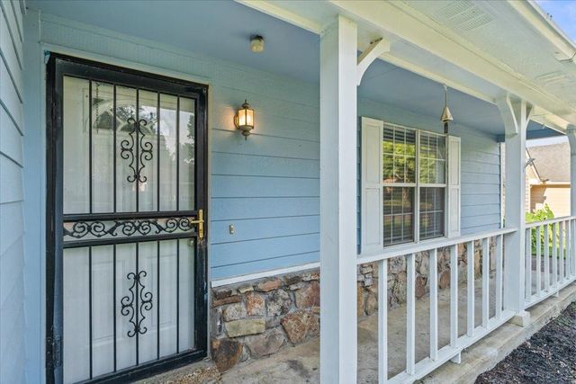 4569 COLUMBIA WOODS LN, Millington, TN 38053