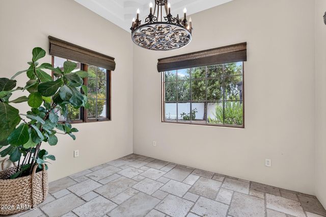 5807 E ORANGE BLOSSOM Lane, Phoenix, AZ 85018