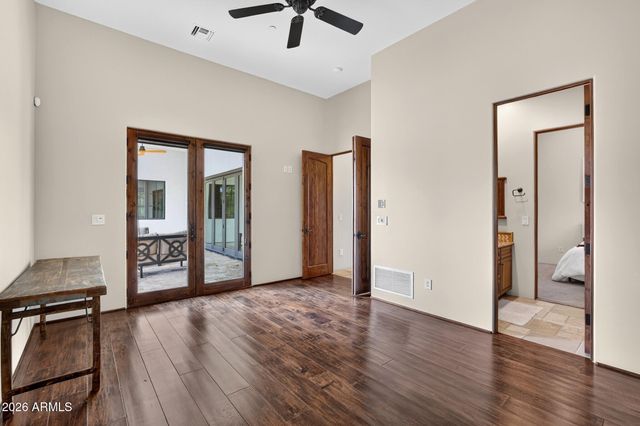5807 E ORANGE BLOSSOM Lane, Phoenix, AZ 85018
