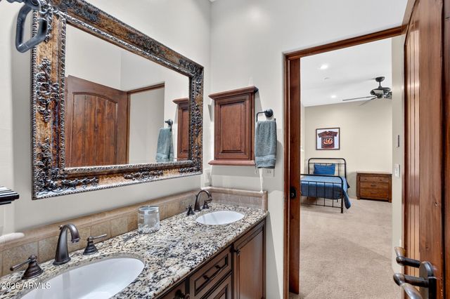 5807 E ORANGE BLOSSOM Lane, Phoenix, AZ 85018