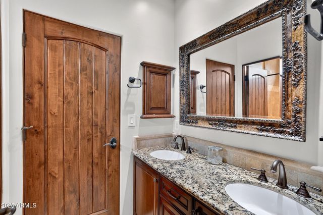 5807 E ORANGE BLOSSOM Lane, Phoenix, AZ 85018