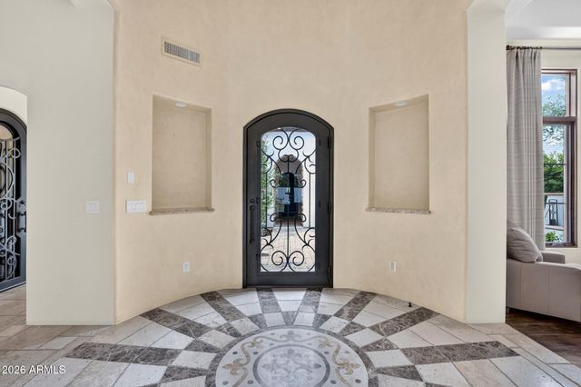 5807 E ORANGE BLOSSOM Lane, Phoenix, AZ 85018