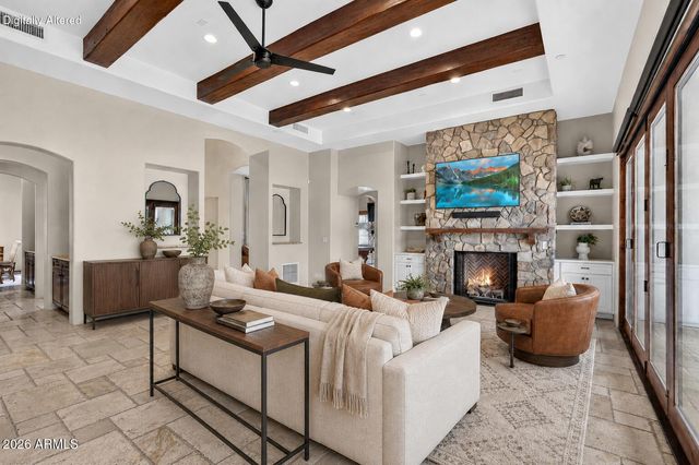 5807 E ORANGE BLOSSOM Lane, Phoenix, AZ 85018