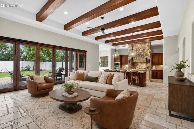 5807 E ORANGE BLOSSOM Lane, Phoenix, AZ 85018