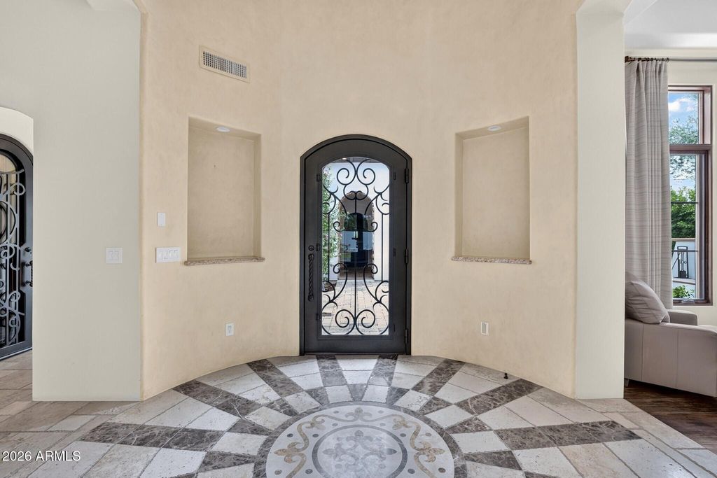 5807 E ORANGE BLOSSOM Lane, Phoenix, AZ 85018 — photo 5