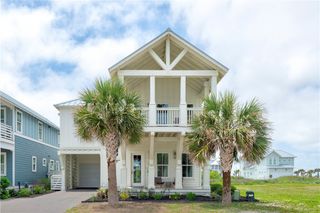 643 Center Square West, Port Aransas, TX 78373