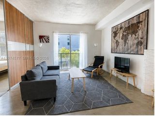234 NE 3rd St 206, Miami, FL 33132