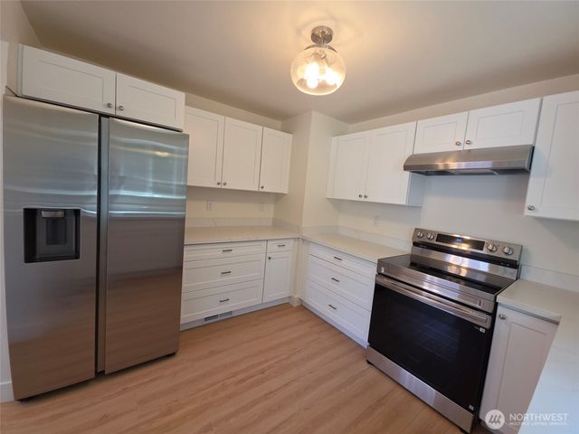 818 118th Street S, Tacoma, WA 98444