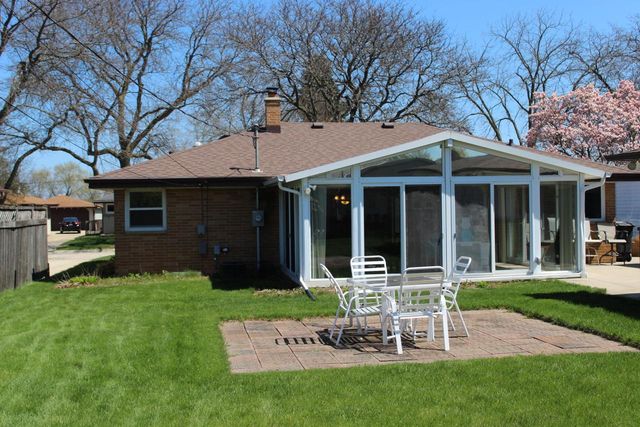 6017 S Delaware AVENUE, Cudahy, WI 53110