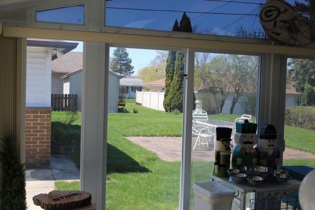 6017 S Delaware AVENUE, Cudahy, WI 53110