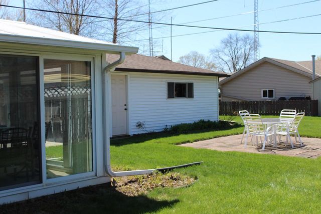 6017 S Delaware AVENUE, Cudahy, WI 53110