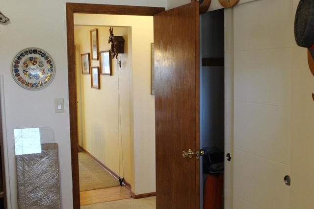 6017 S Delaware AVENUE, Cudahy, WI 53110