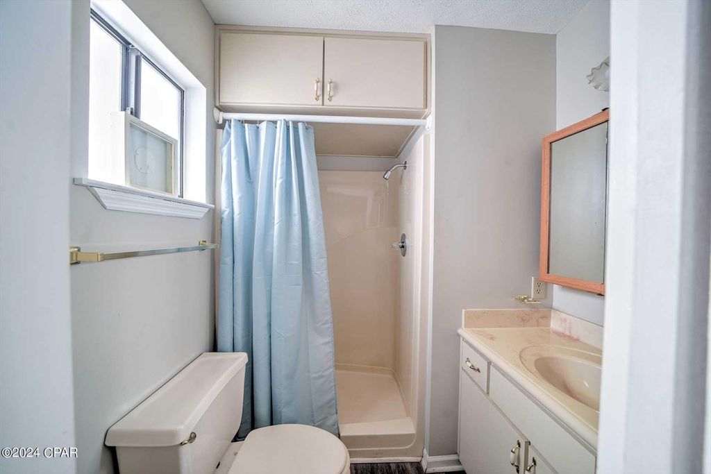 Image 21 of property listing at 26 Gulf Drive, Panama City Beach, FL 32408