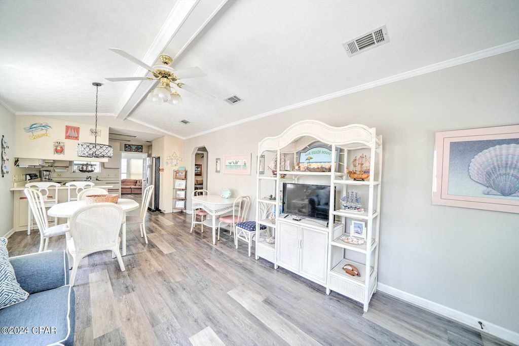 Image 5 of property listing at 26 Gulf Drive, Panama City Beach, FL 32408