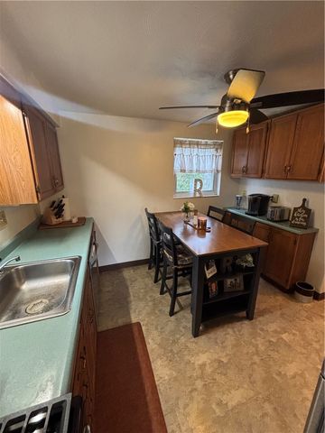 546 Millers Ln, Plum Boro, PA 15239